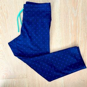 Old Navy Activewear High-Waisted Fitted Crop